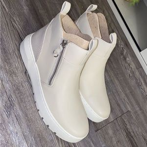 VIONIC BRINKLEY SNEAKER BOOTIE/BOOT CREAM